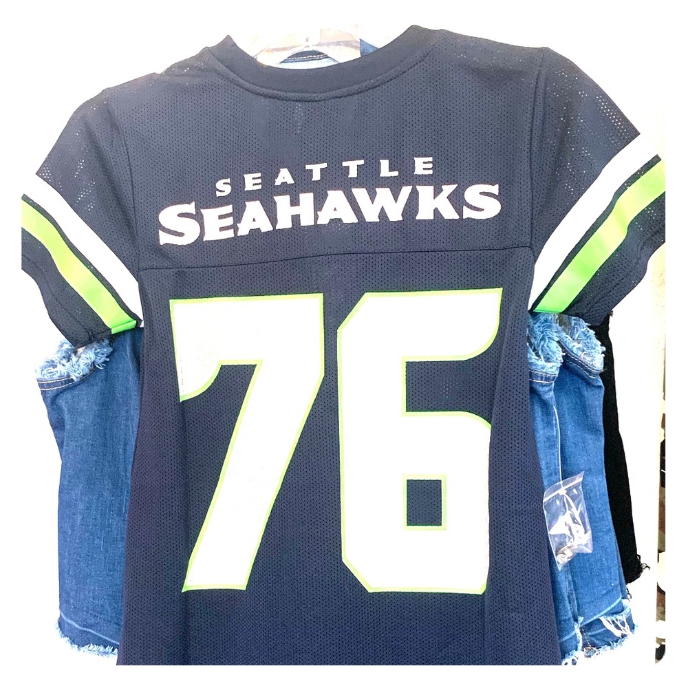 Woman’s Seattle Seahawks jersey